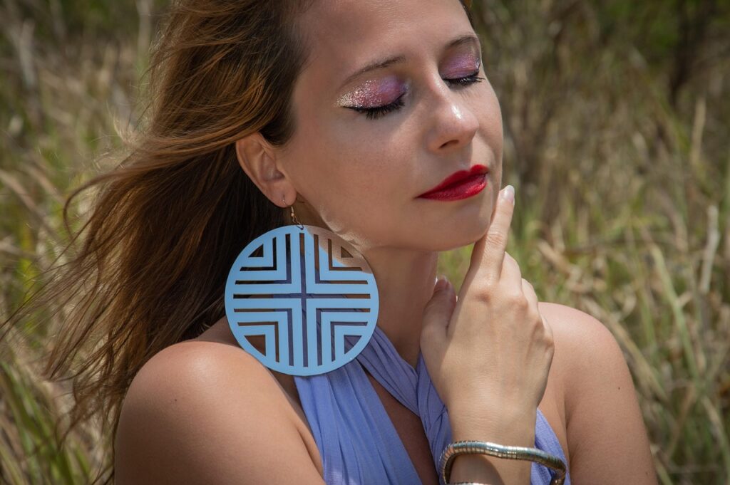 Experience the elegance and comfort of flat-back earrings—lightweight, hypoallergenic, and perfect for all-day wear. Green Flatback Earring – The Perfect Blend of Comfort & Style